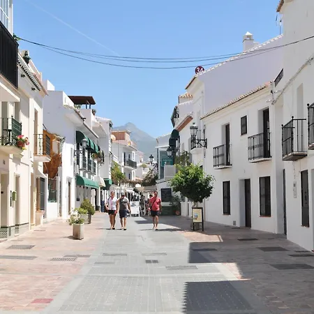 Vila Casablanca 7 *